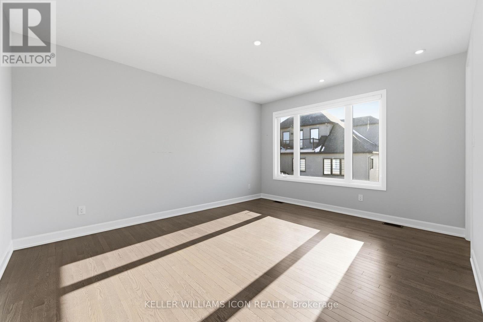 357 Peninsula Road, Ottawa, Ontario  K2J 7L9 - Photo 15 - X12806564