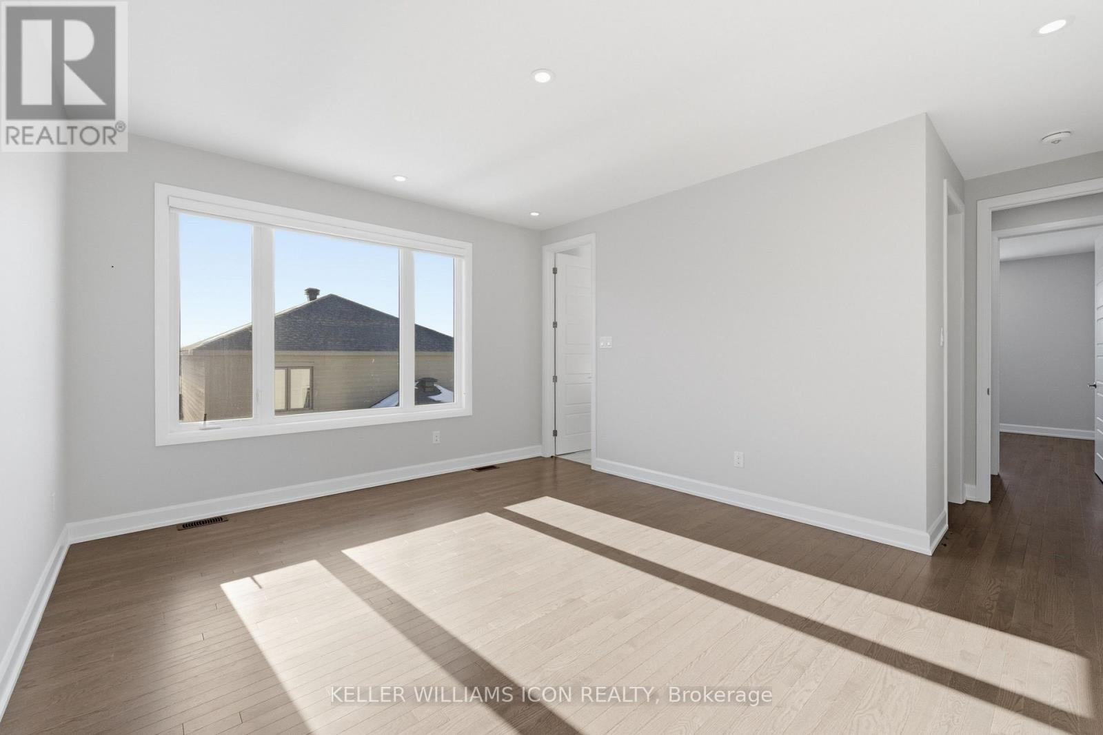 357 Peninsula Road, Ottawa, Ontario  K2J 7L9 - Photo 18 - X12806564