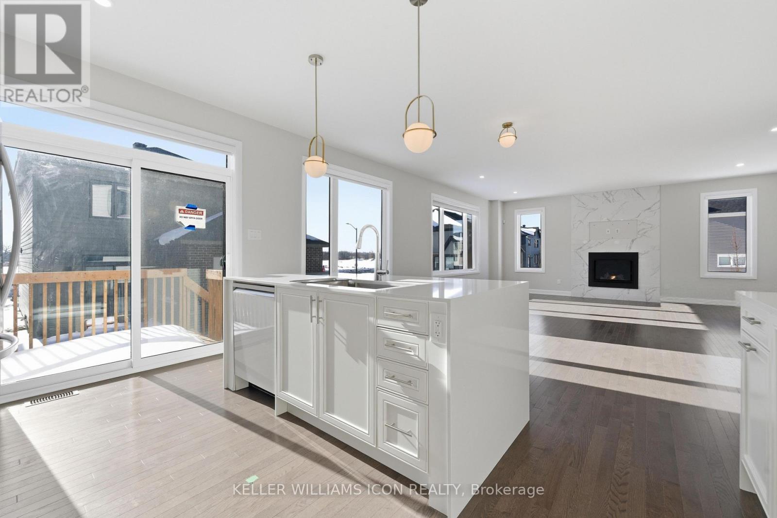 357 Peninsula Road, Ottawa, Ontario  K2J 7L9 - Photo 9 - X12806564