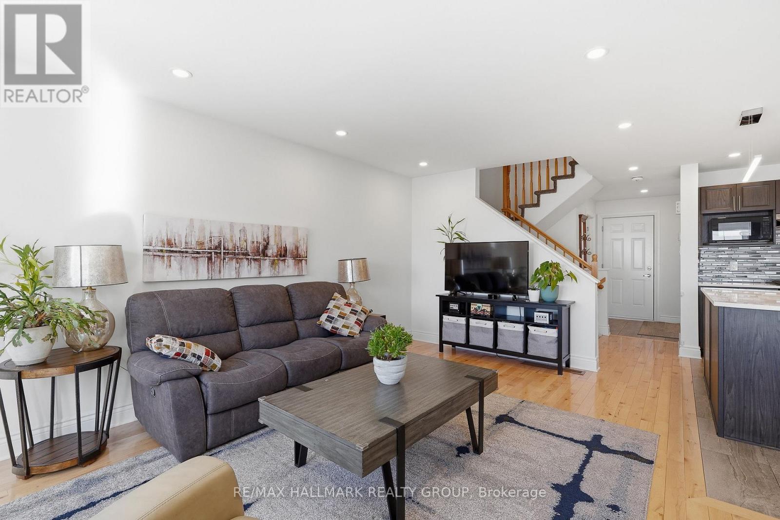 250 Dion Avenue, Clarence-Rockland, Ontario  K4K 0M3 - Photo 13 - X12806576