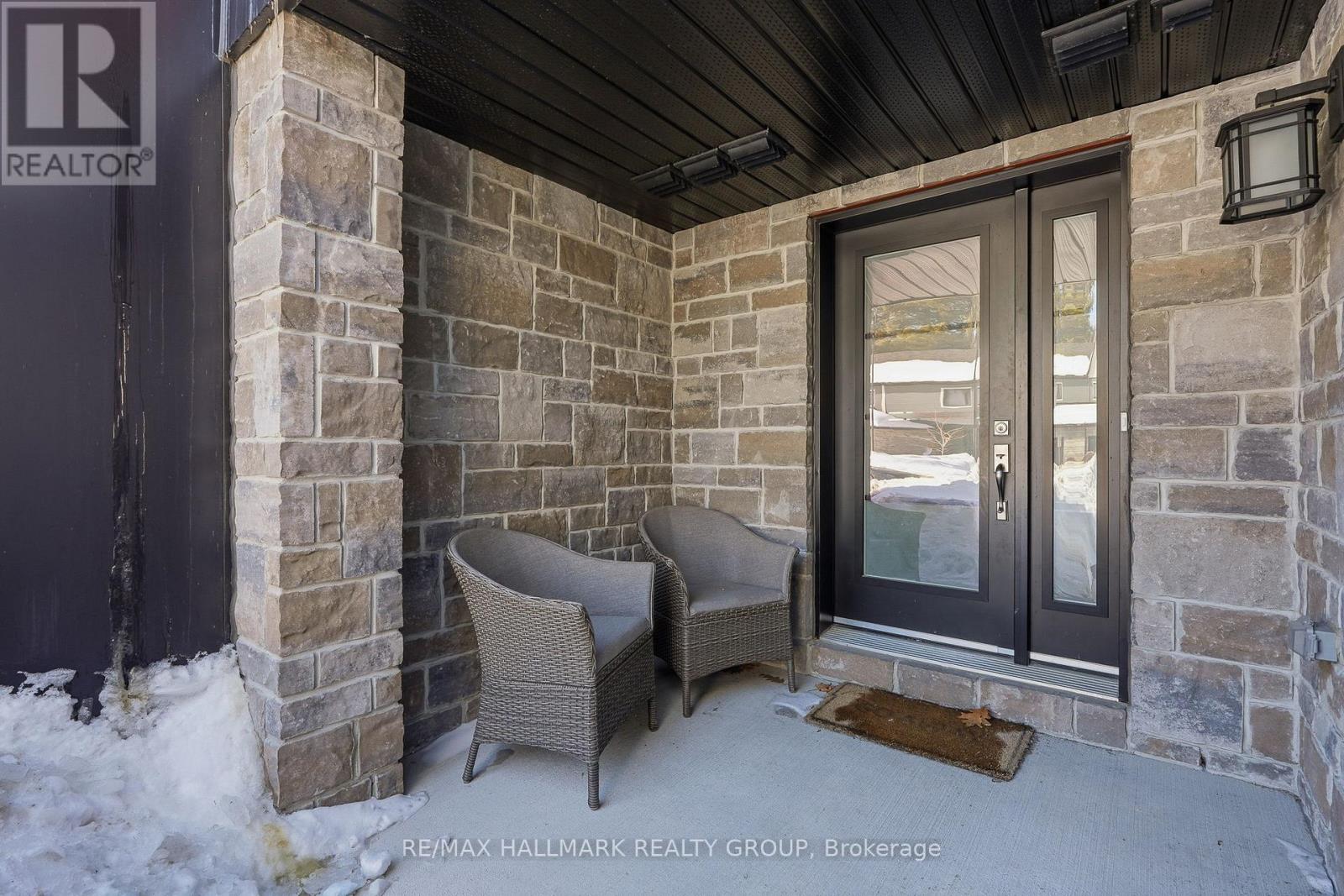 250 Dion Avenue, Clarence-Rockland, Ontario  K4K 0M3 - Photo 3 - X12806576