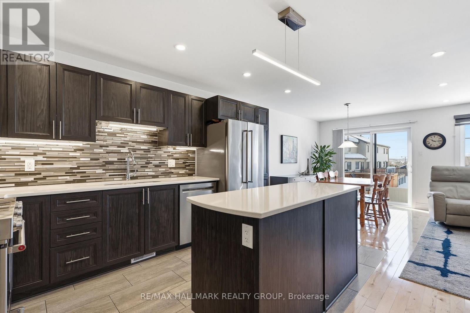 250 Dion Avenue, Clarence-Rockland, Ontario  K4K 0M3 - Photo 6 - X12806576