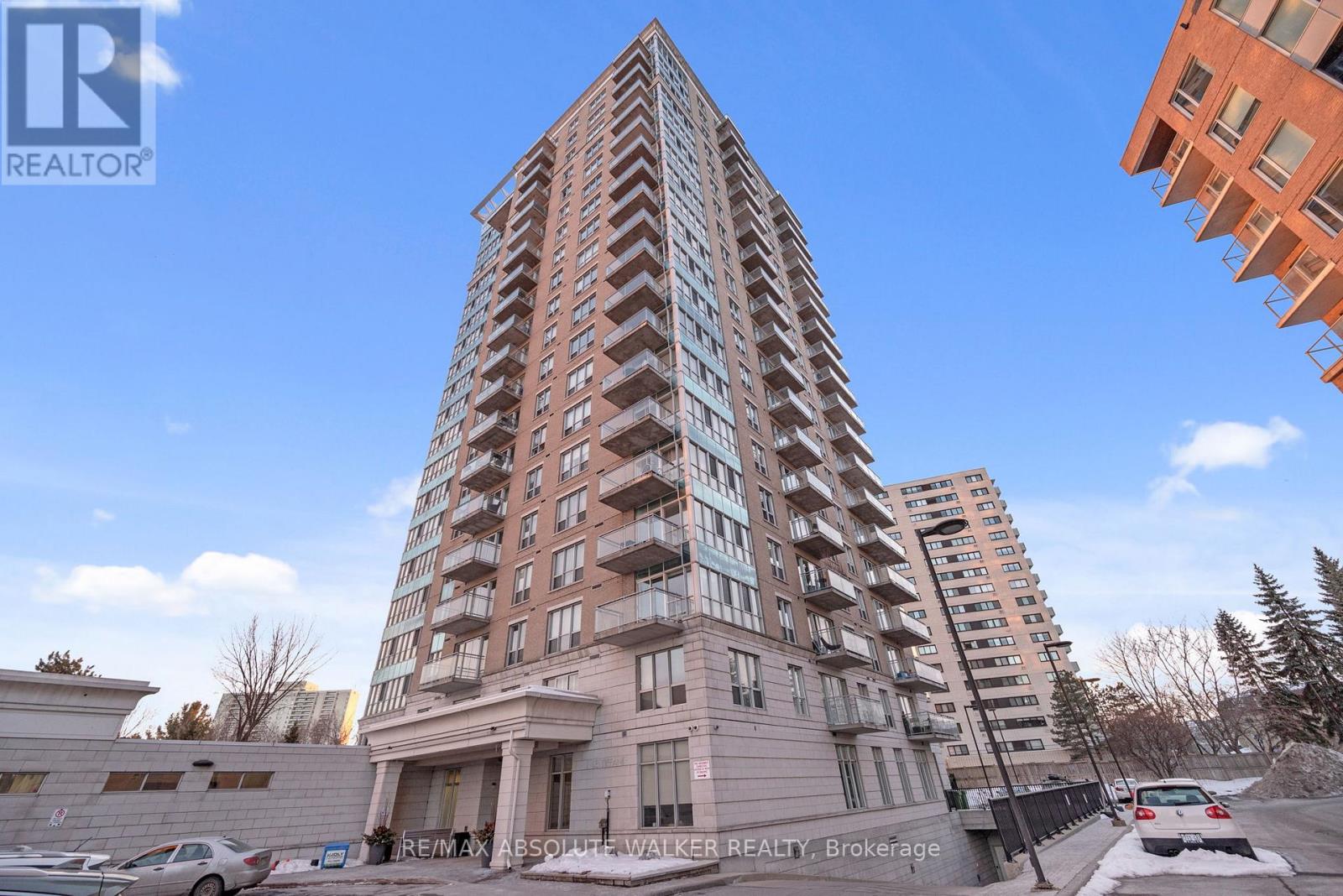 210 - 90 Landry Street, Ottawa, Ontario  K1L 0A9 - Photo 2 - X12806592