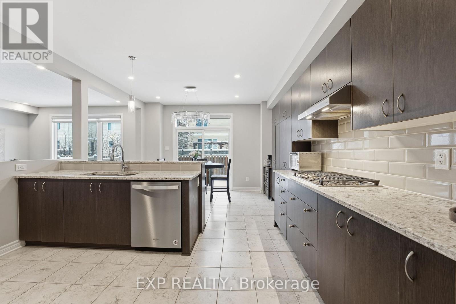 118 Discovery Crescent, Ottawa, Ontario  K2S 0Z9 - Photo 18 - X12806594