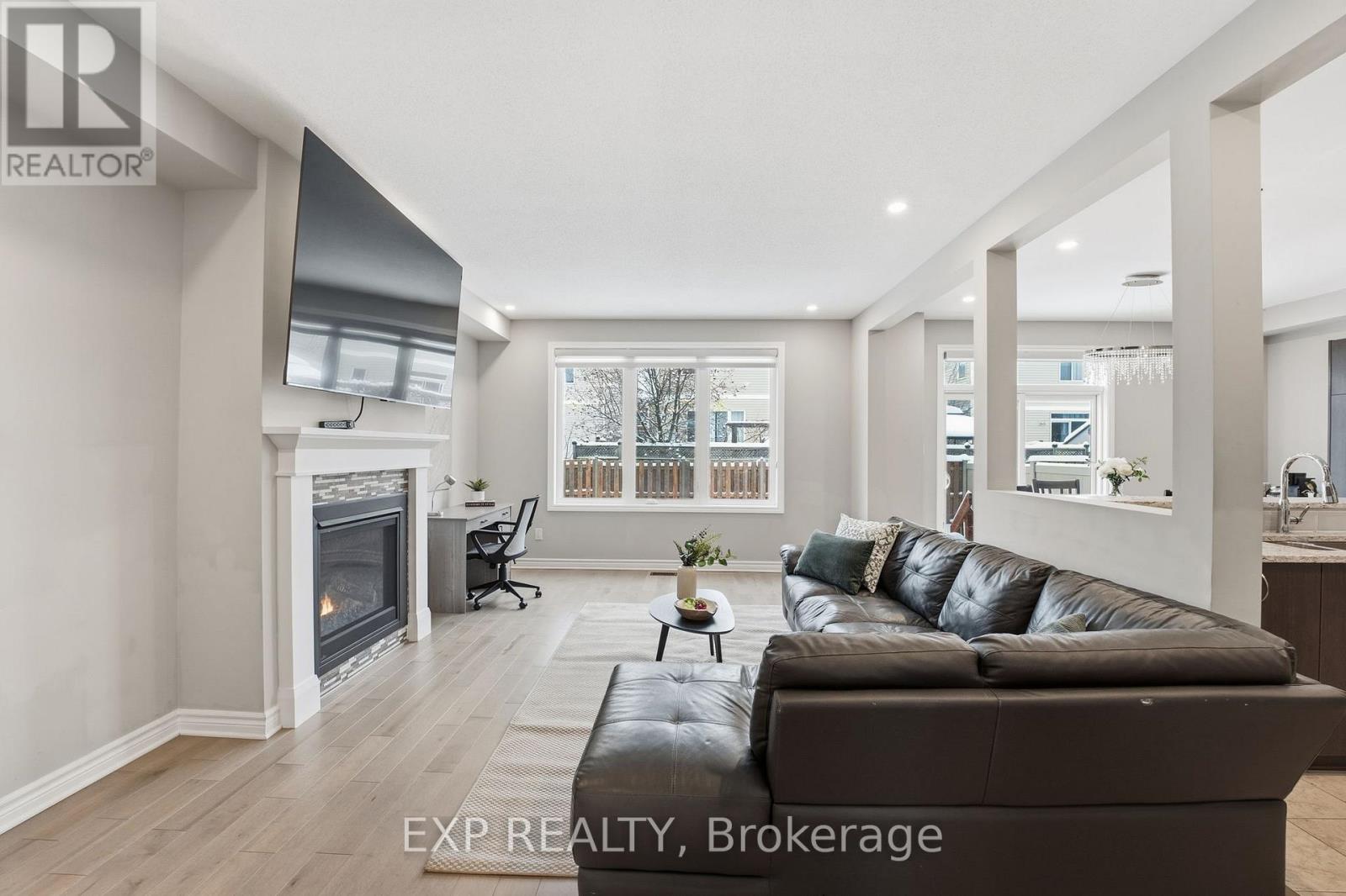 118 Discovery Crescent, Ottawa, Ontario  K2S 0Z9 - Photo 8 - X12806594