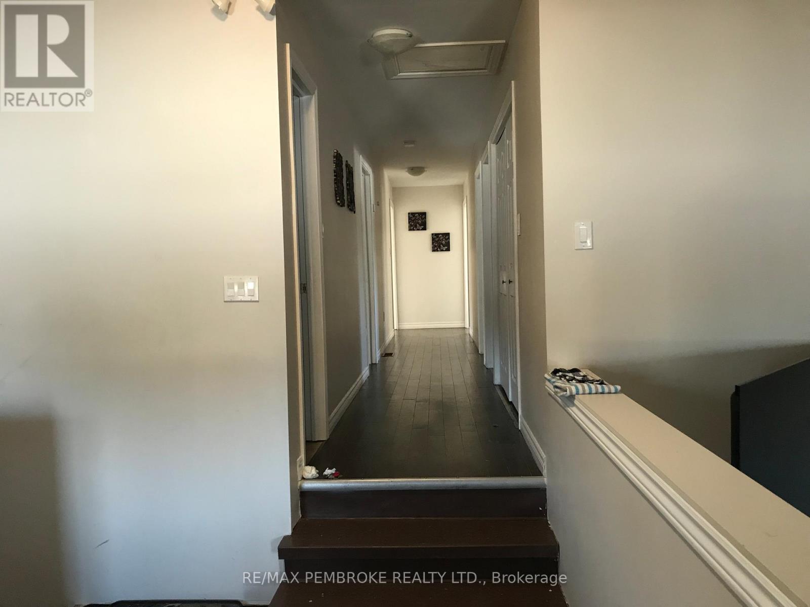 2551 Petawawa Boulevard, Petawawa, Ontario K8H 1Y6 - Photo 38 - X12806498