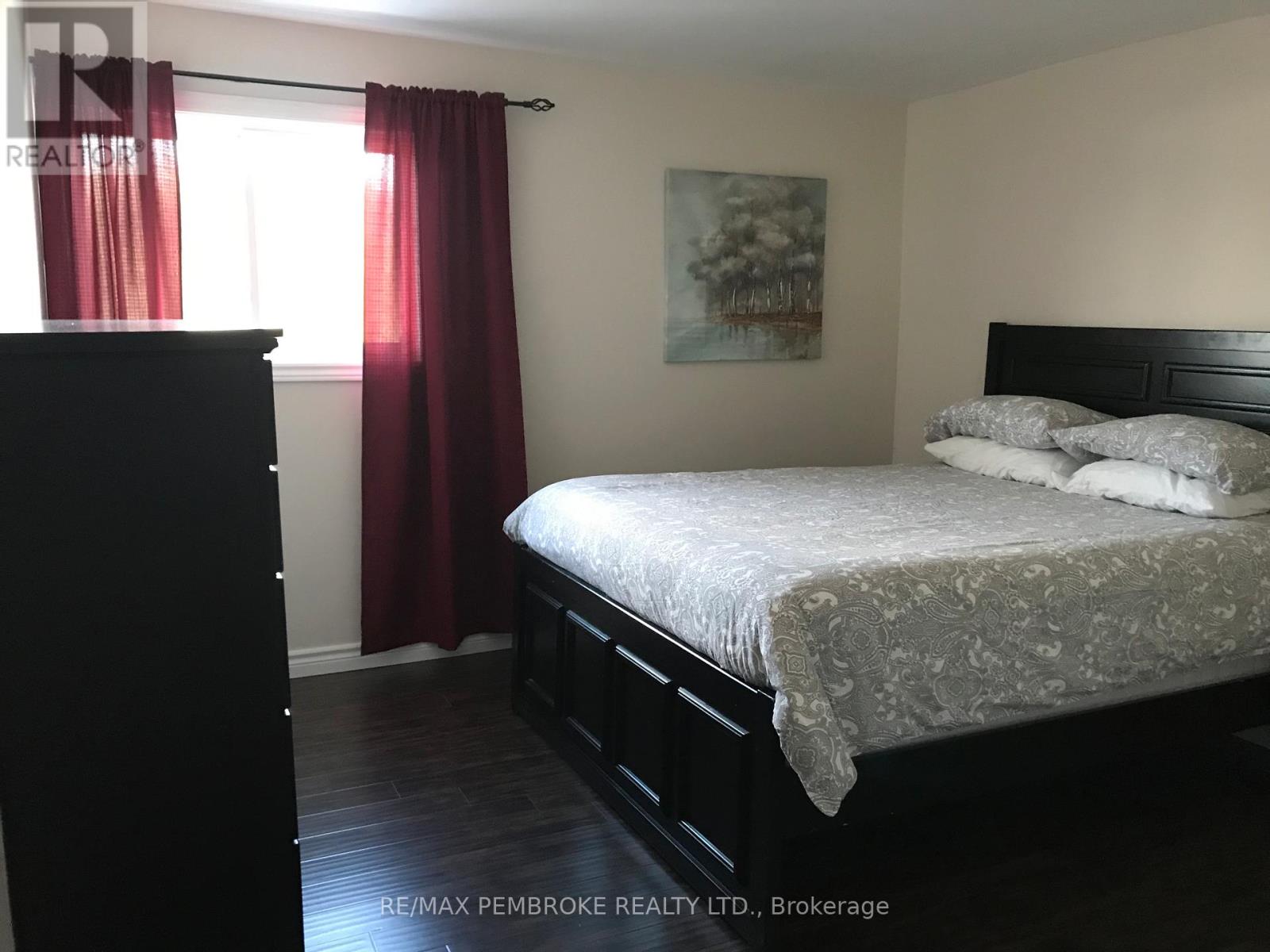 2551 Petawawa Boulevard, Petawawa, Ontario K8H 1Y6 - Photo 50 - X12806498