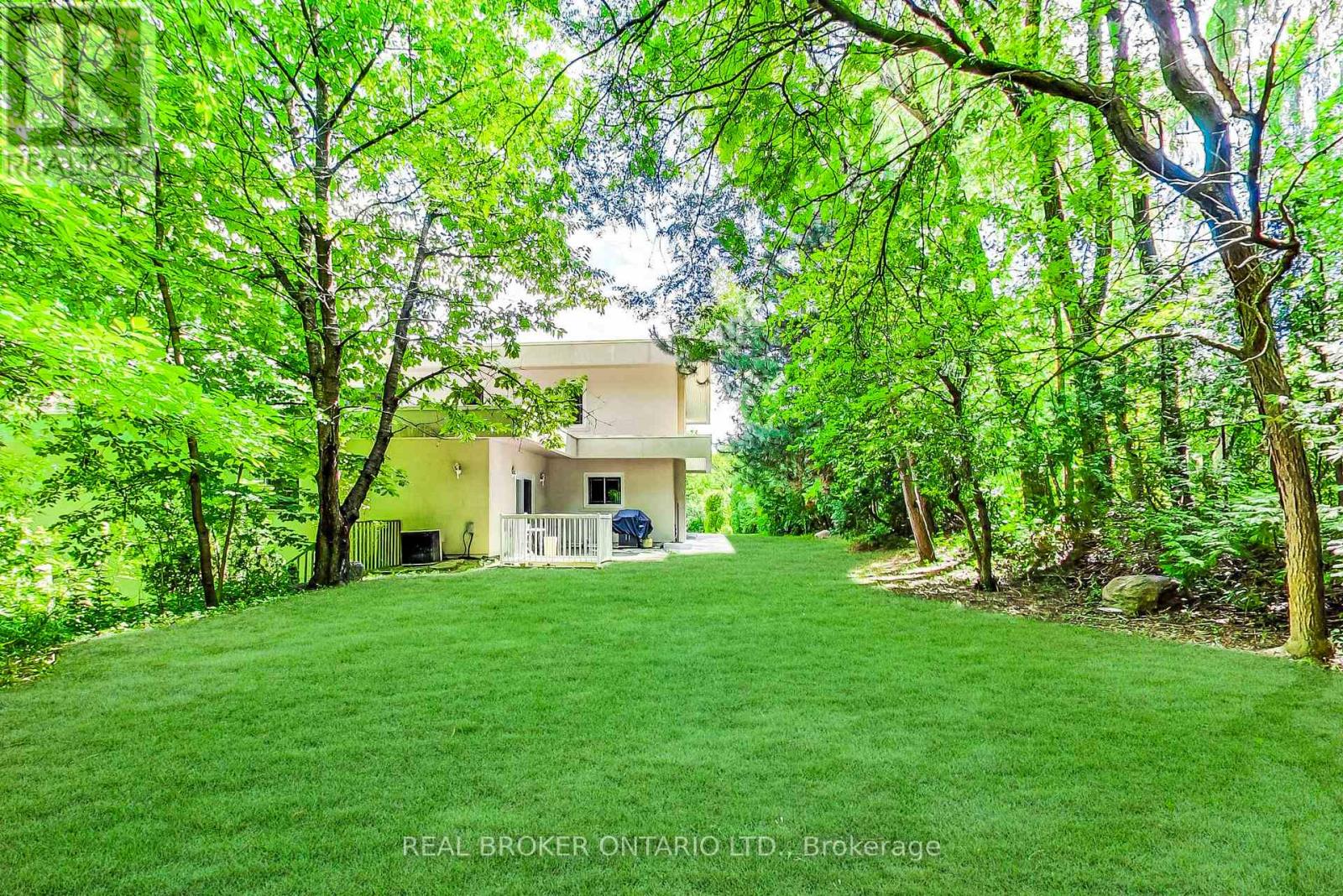 48 Silvergrove Road, Toronto, Ontario  M2L 2N6 - Photo 27 - C12803436