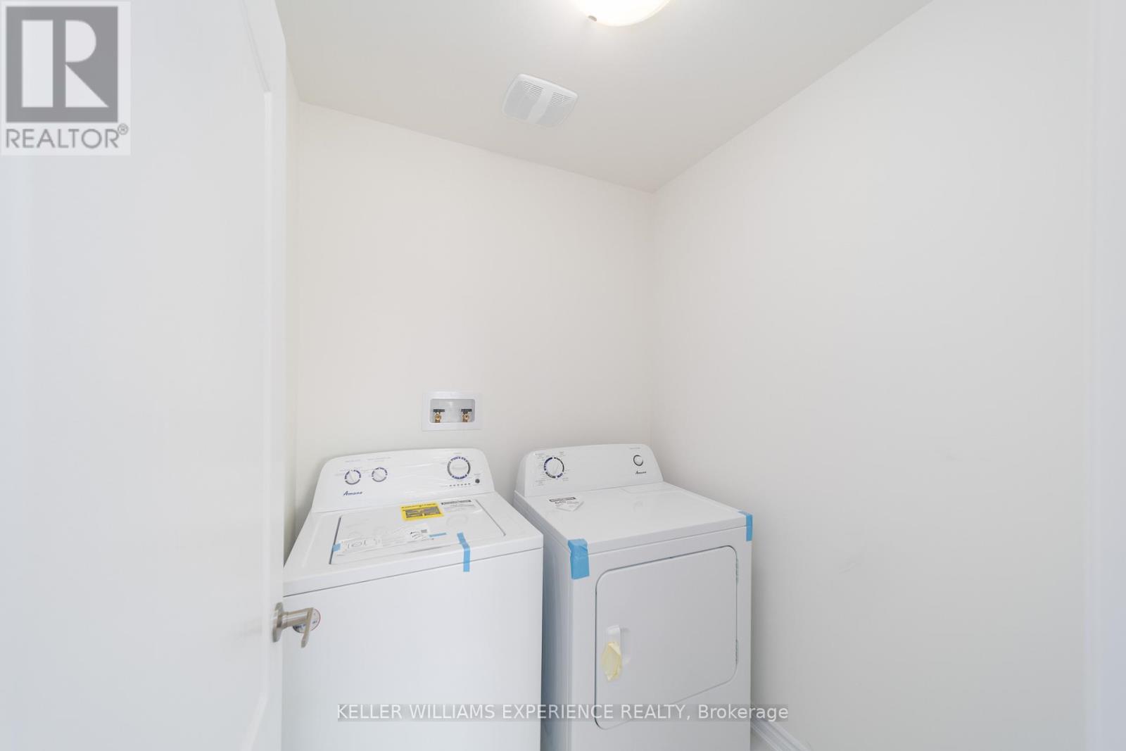 4 Shapira Avenue, Wasaga Beach, Ontario  L9Z 0K1 - Photo 11 - S12707928