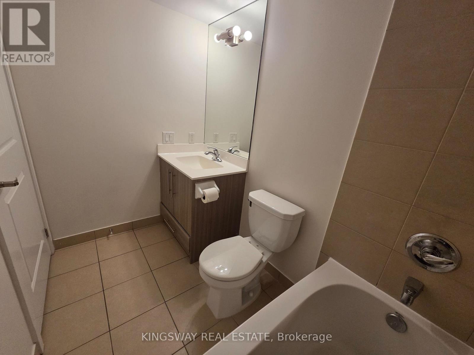 710 - 330 Burnhamthorpe Road W, Mississauga, Ontario  L5B 0E1 - Photo 19 - W12795928