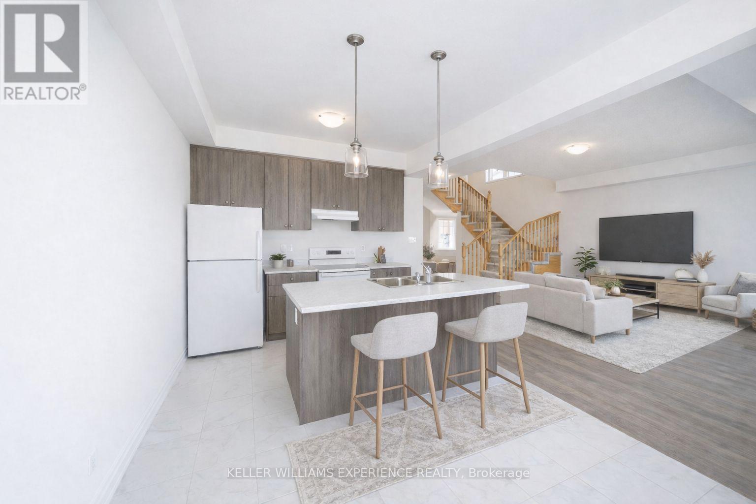 4 Shapira Avenue, Wasaga Beach, Ontario  L9Z 0K1 - Photo 4 - S12707928