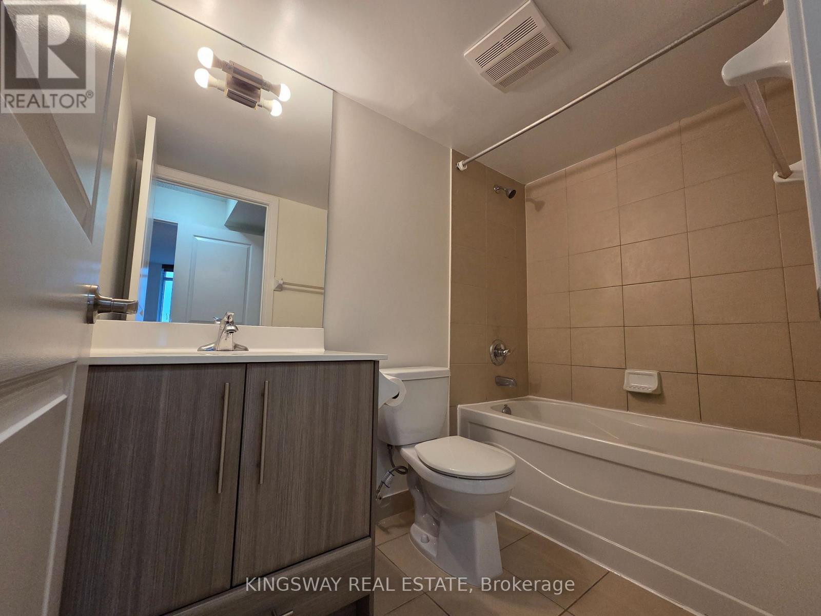 710 - 330 Burnhamthorpe Road W, Mississauga, Ontario  L5B 0E1 - Photo 20 - W12795928