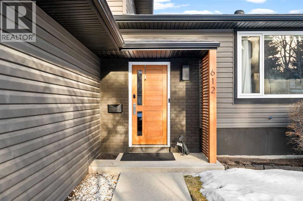 612 Willoughby Crescent Se, Calgary, Alberta  T2J 2A1 - Photo 3 - A2287236