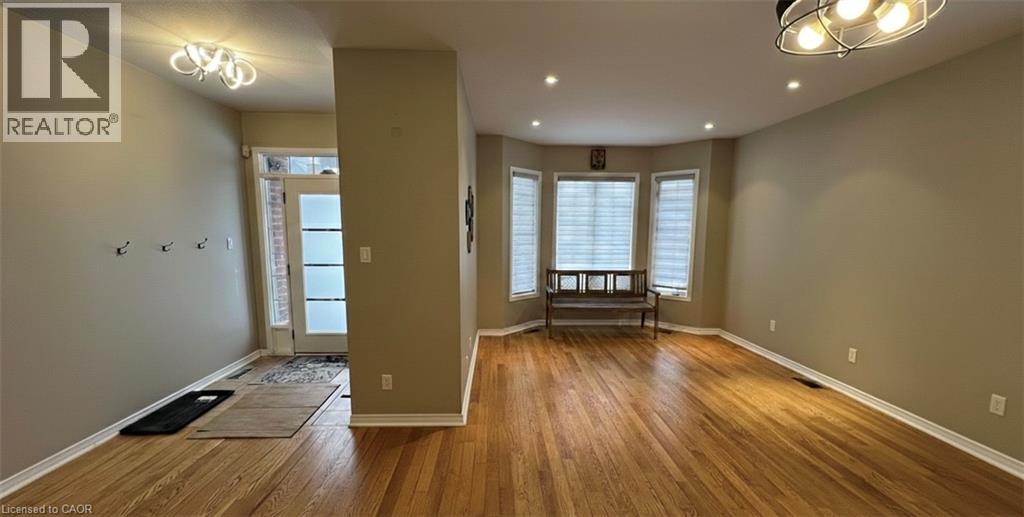 501 Topper Woods Crescent Unit# Upper, Kitchener, Ontario  N2P 2Y4 - Photo 4 - 40806553