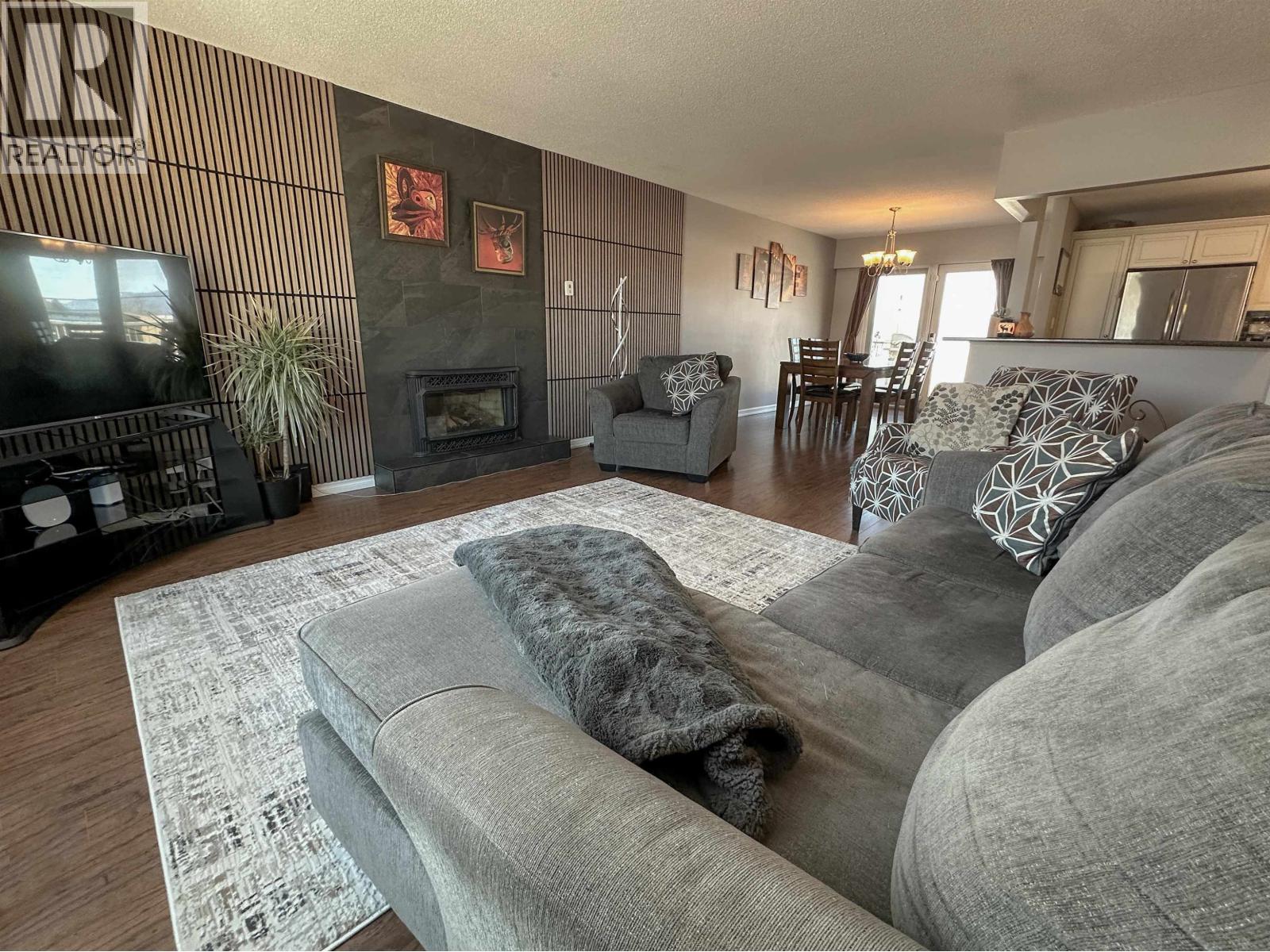 1010 W 7th Avenue, Fort St. James, British Columbia  V0J 1P0 - Photo 2 - R3091162