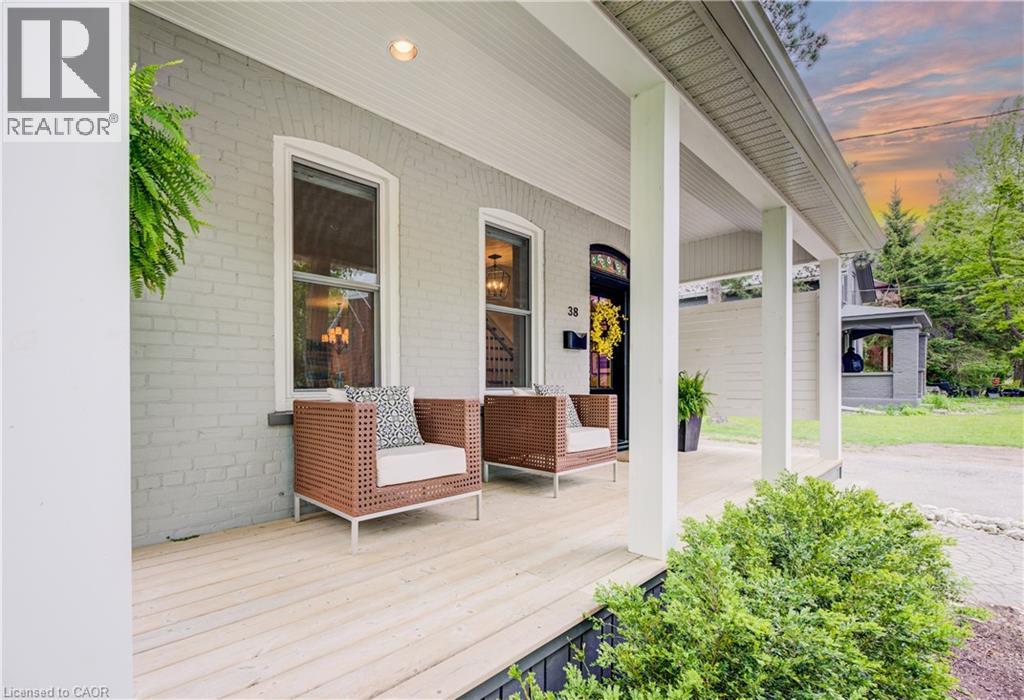 38 Euclid Avenue, Waterloo, Ontario  N2L 1Z3 - Photo 6 - 40806467