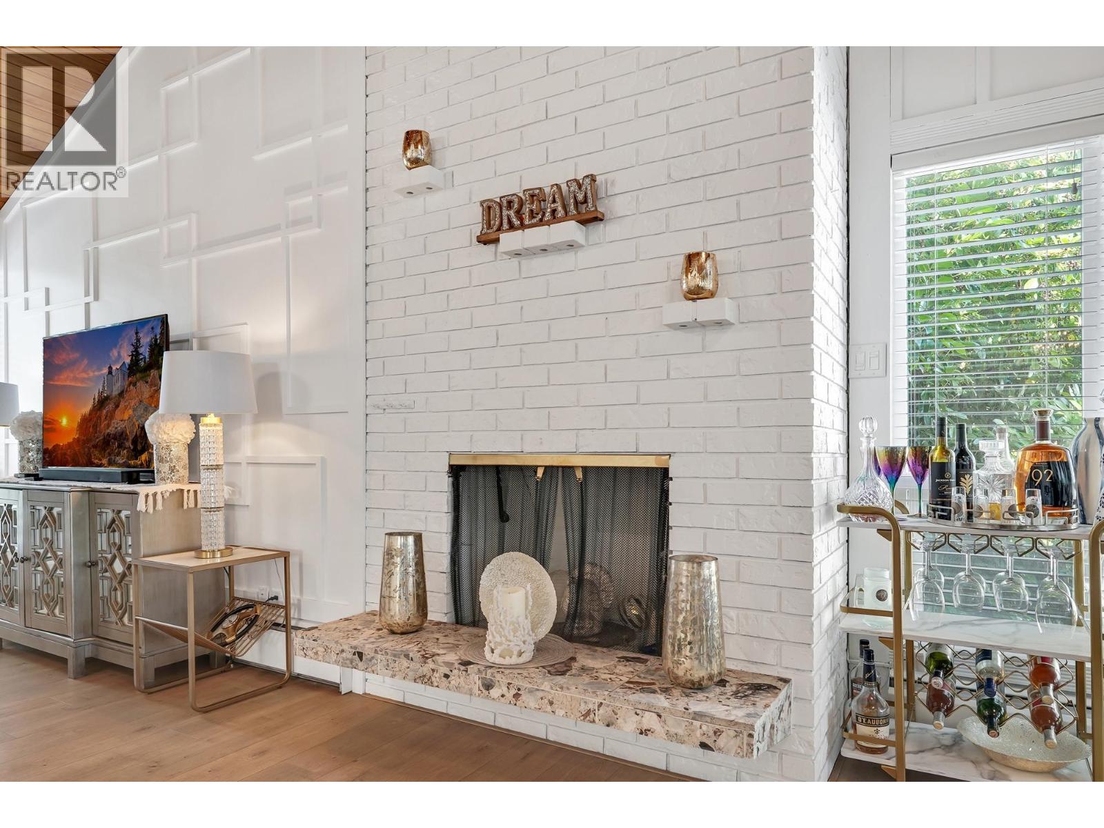 284 54a Street, Delta, British Columbia  V4M 3J3 - Photo 6 - R3091954