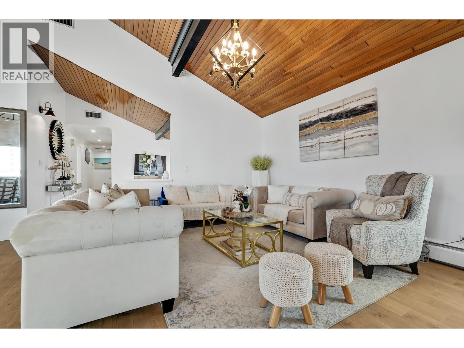 284 54a Street, Delta, British Columbia  V4M 3J3 - Photo 7 - R3091954