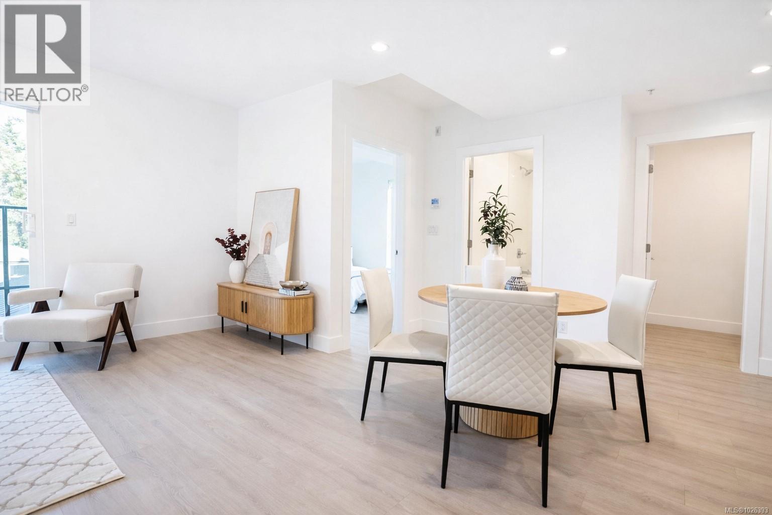 207 258 Helmcken Rd, View Royal, British Columbia  V9B 7G9 - Photo 3 - 1026393