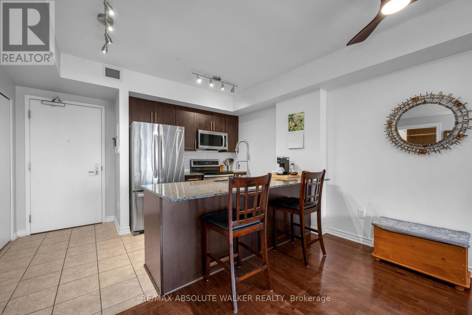 1408 - 70 Landry Street, Ottawa, Ontario  K1L 0A8 - Photo 11 - X12806586