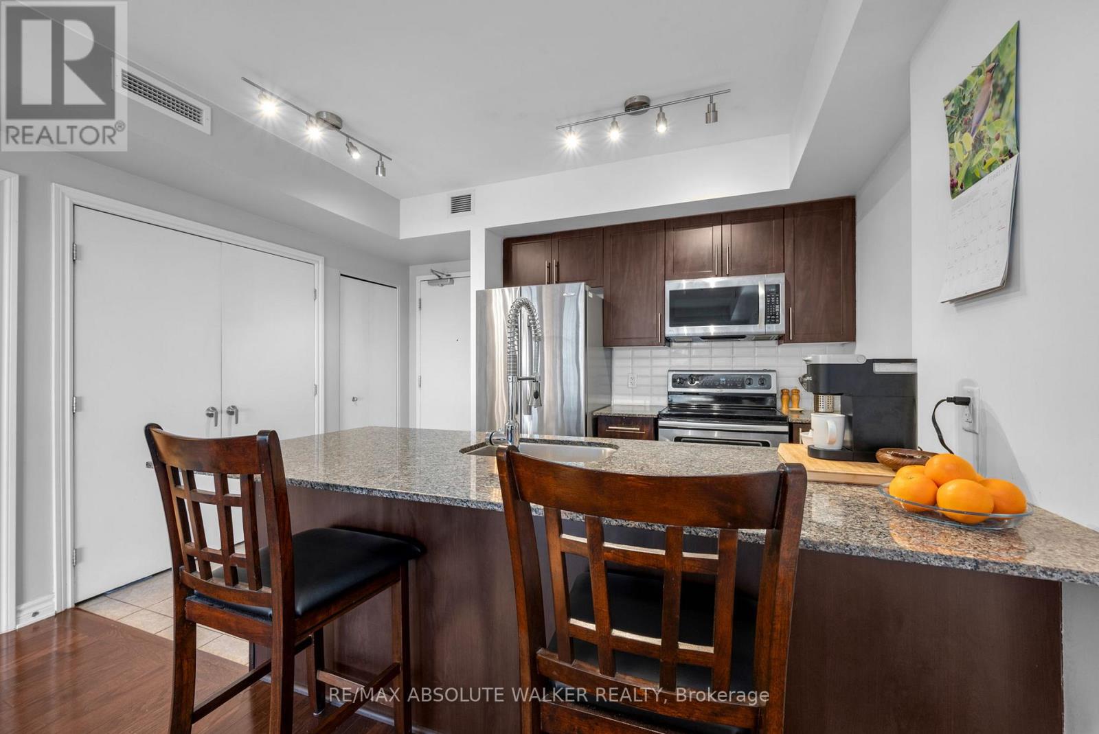 1408 - 70 Landry Street, Ottawa, Ontario  K1L 0A8 - Photo 13 - X12806586