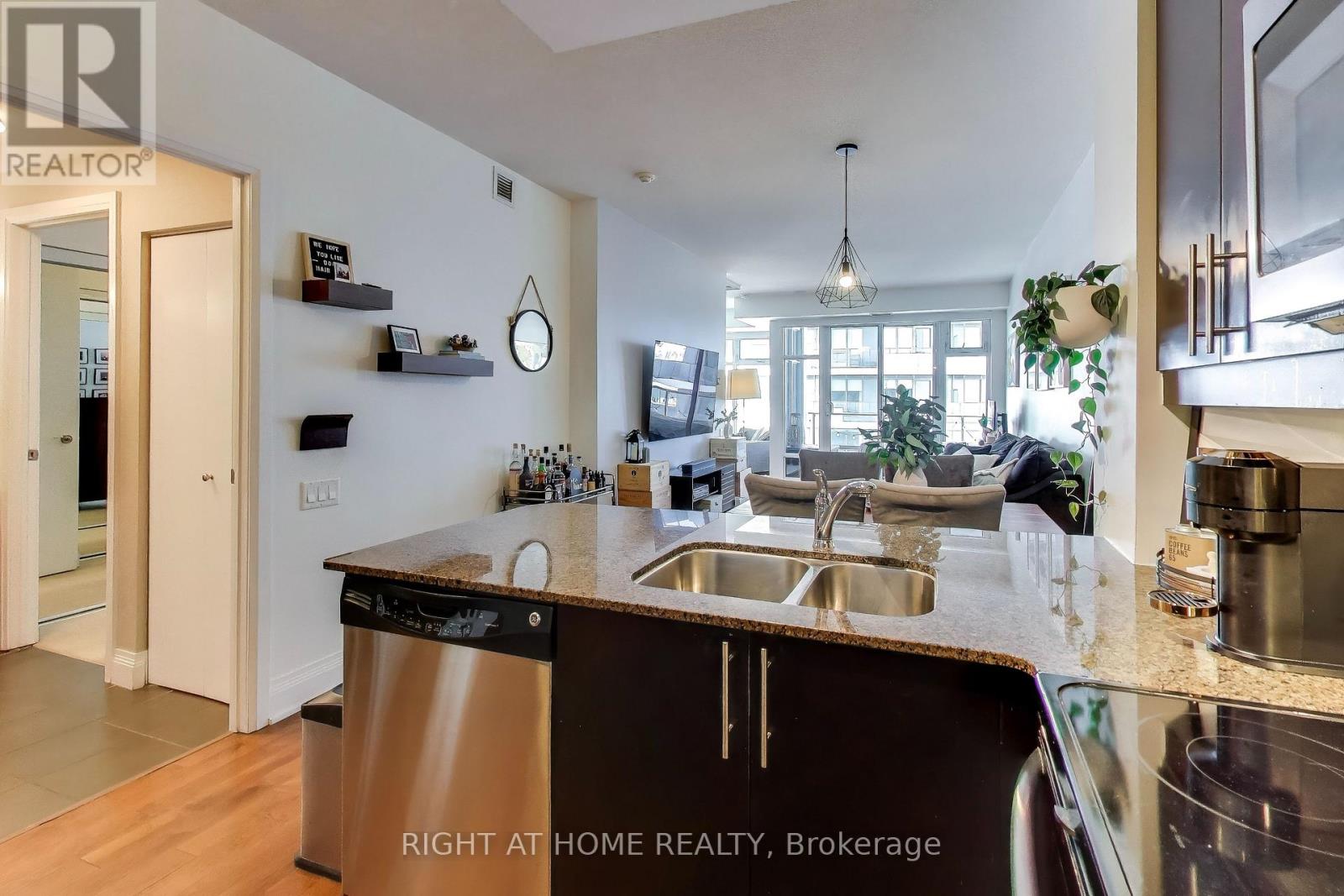 4409 - 2191 Yonge Street, Toronto (Mount Pleasant West), Ontario  M4S 3H8 - Photo 11 - C12806548