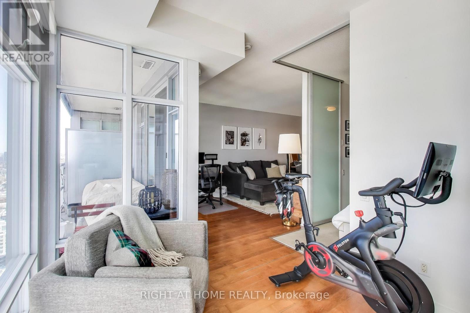 4409 - 2191 Yonge Street, Toronto (Mount Pleasant West), Ontario  M4S 3H8 - Photo 13 - C12806548