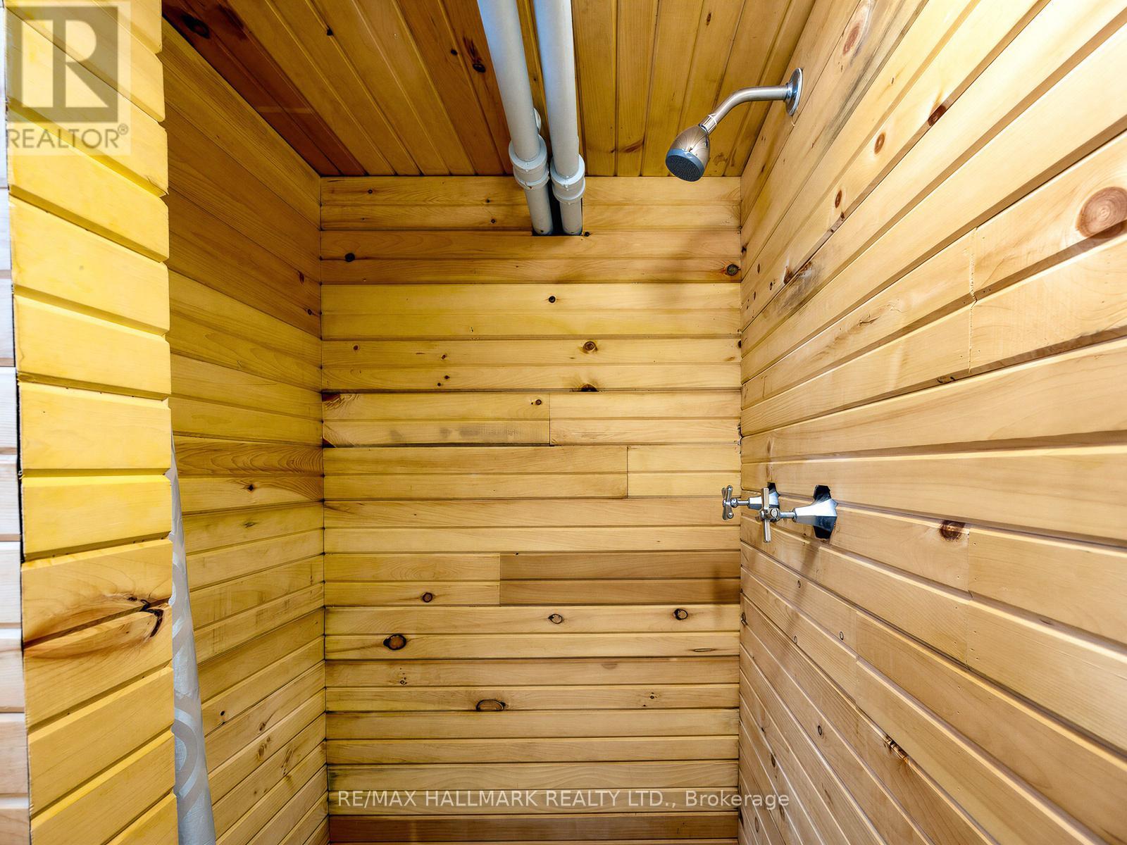 18 Roblin Avenue, Toronto, Ontario  M4C 3P8 - Photo 27 - E12806520