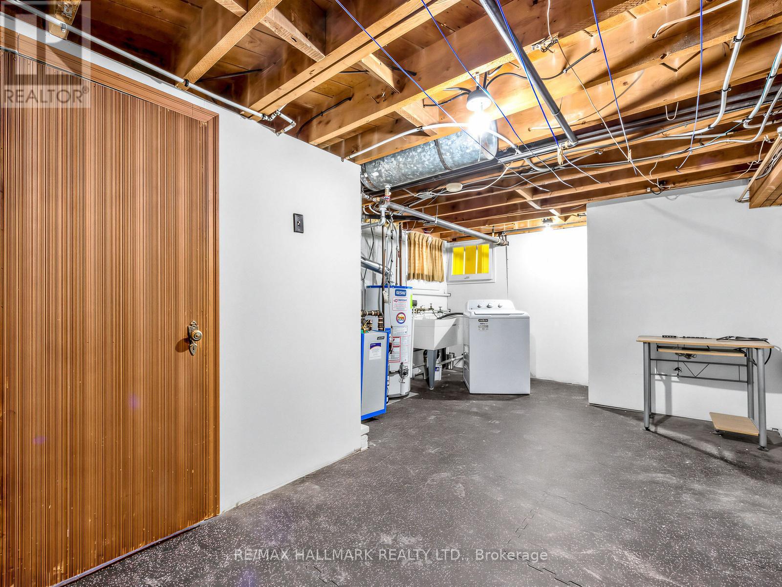 18 Roblin Avenue, Toronto, Ontario  M4C 3P8 - Photo 30 - E12806520