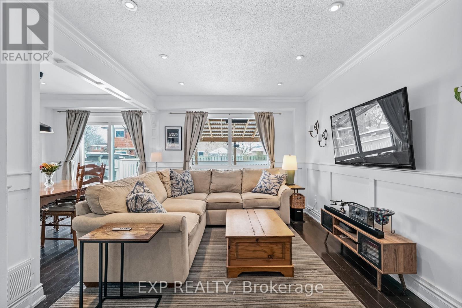 29 Golders Green Avenue, Toronto, Ontario  M1C 3N5 - Photo 14 - E12806596