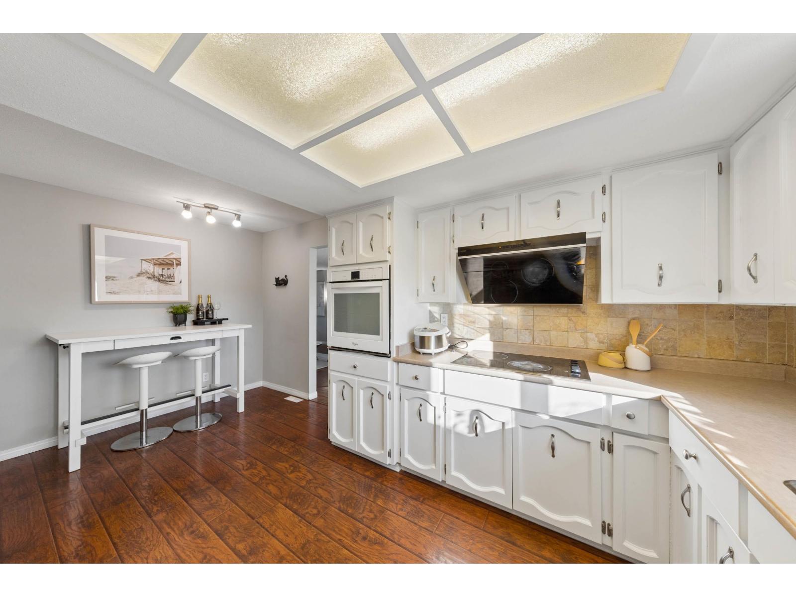 15440 95a Avenue, Surrey, British Columbia  V3R 7S7 - Photo 12 - R3091969