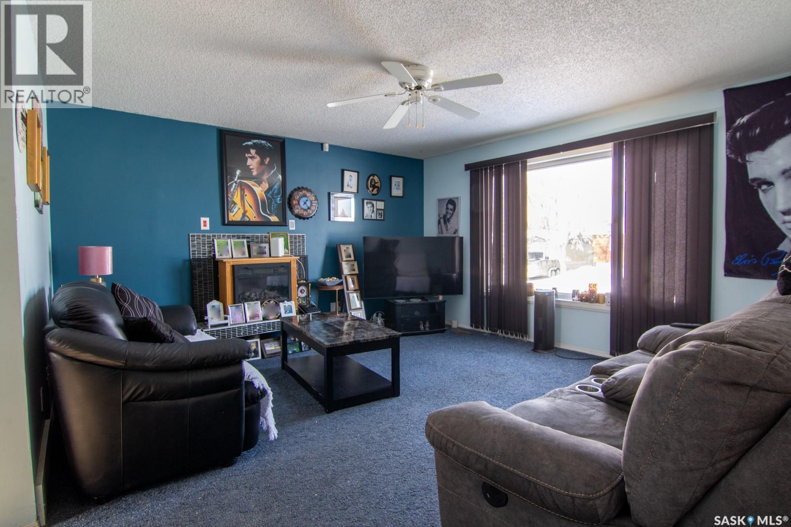 232-234 Langevin Crescent, Saskatoon, Saskatchewan  S7L 5R3 - Photo 3 - SK028931