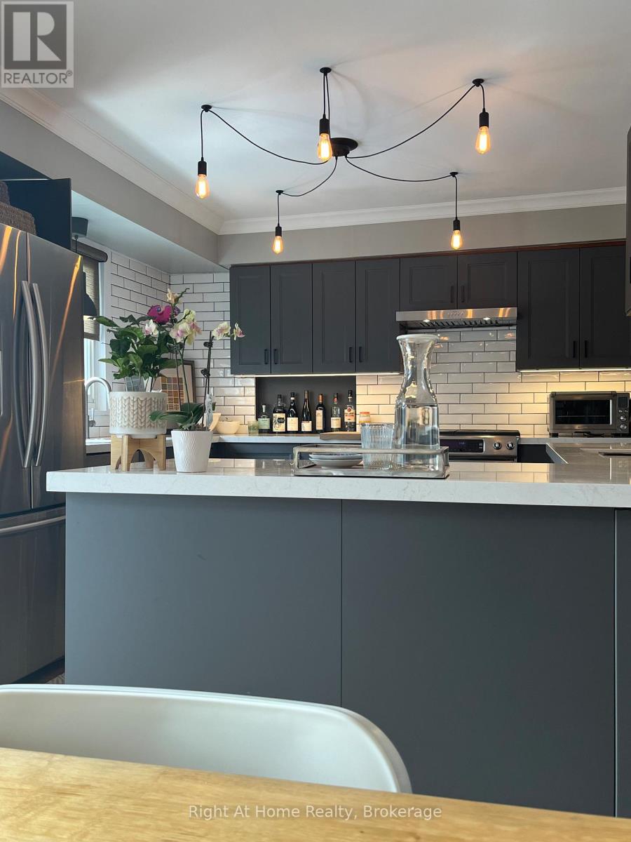 5224 Verhoeven Road, Burlington, Ontario  L7L 3A9 - Photo 5 - W12806674