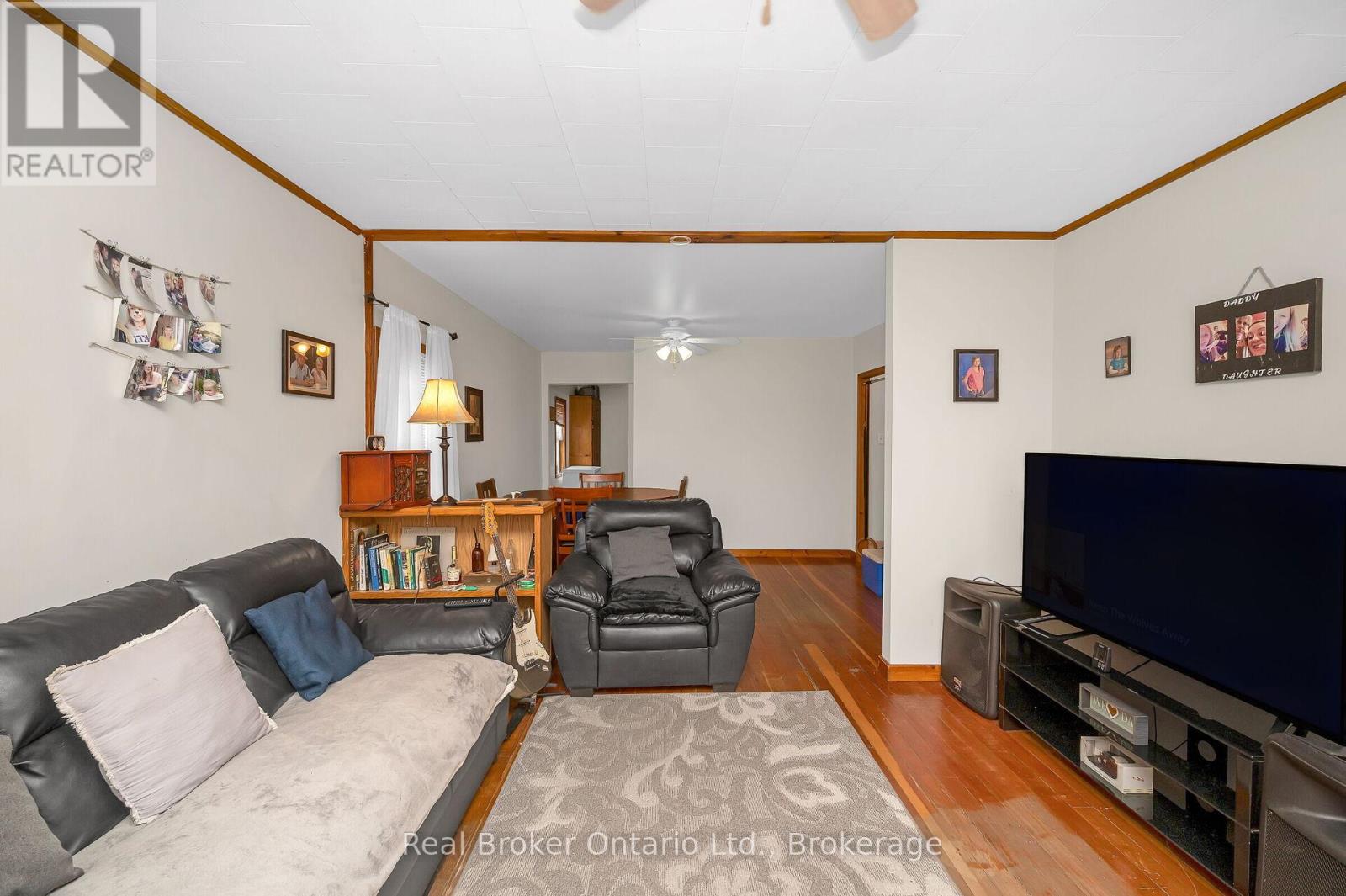 122 King Street, Brant (Burford), Ontario  N0E 1A0 - Photo 41 - X12806654