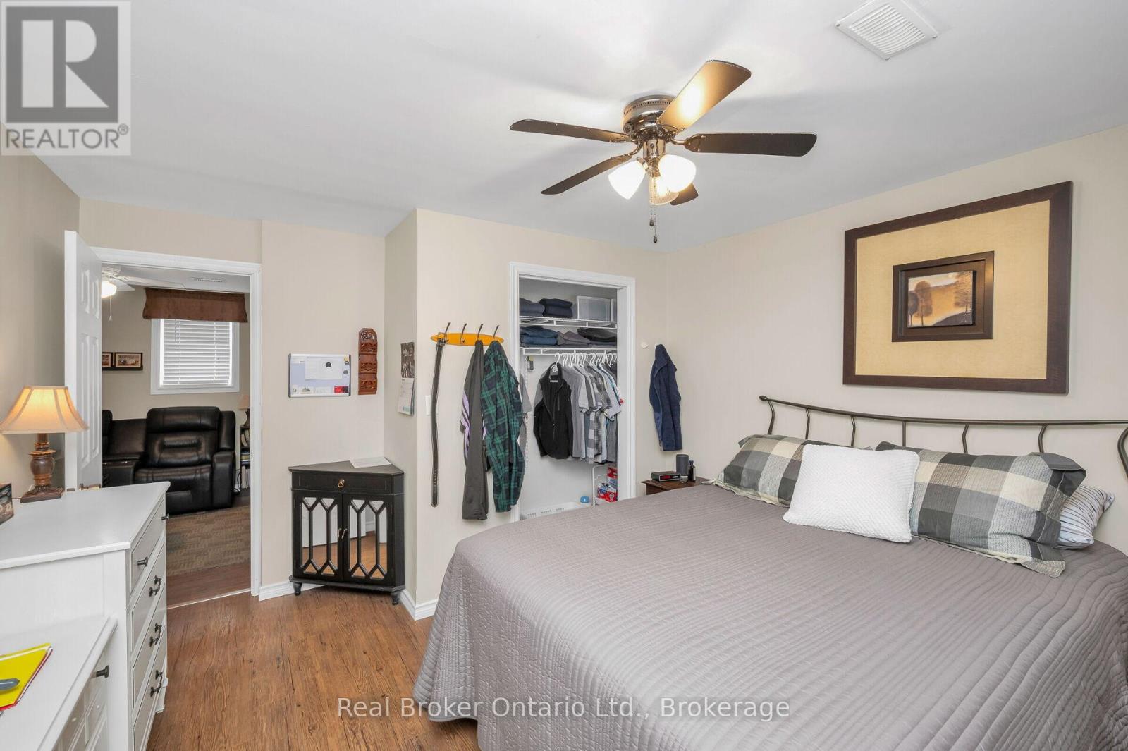 122 King Street, Brant, Ontario  N0E 1A0 - Photo 19 - X12806666