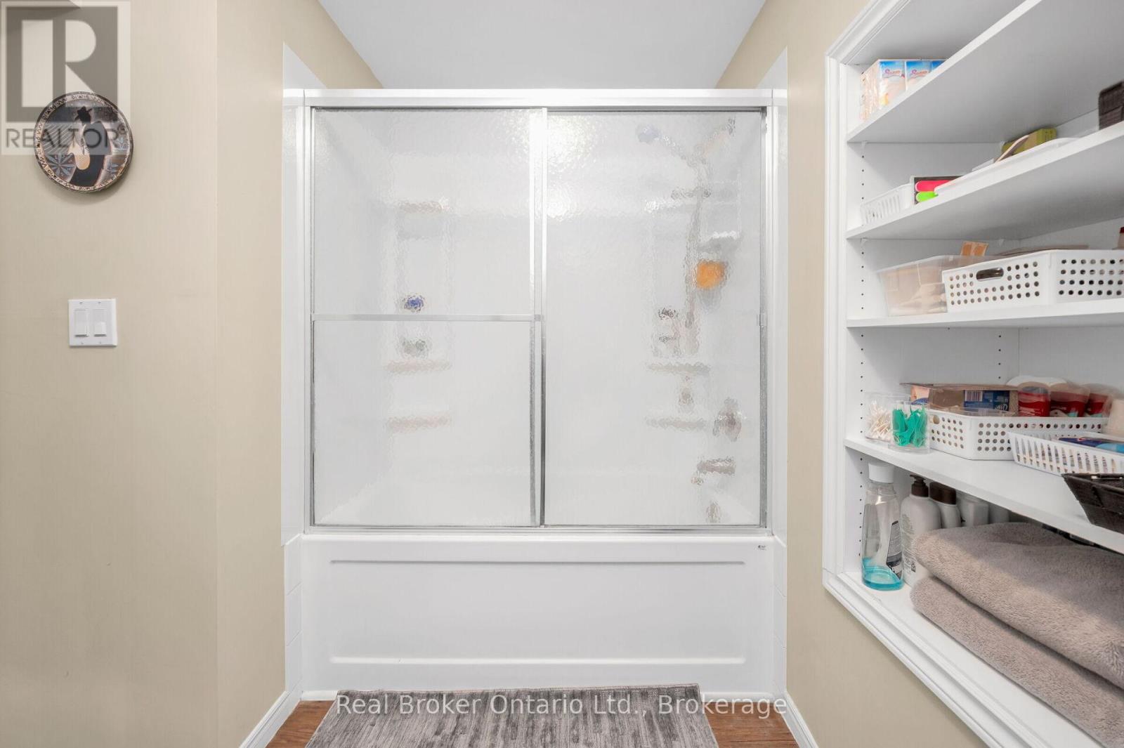 122 King Street, Brant, Ontario  N0E 1A0 - Photo 21 - X12806666