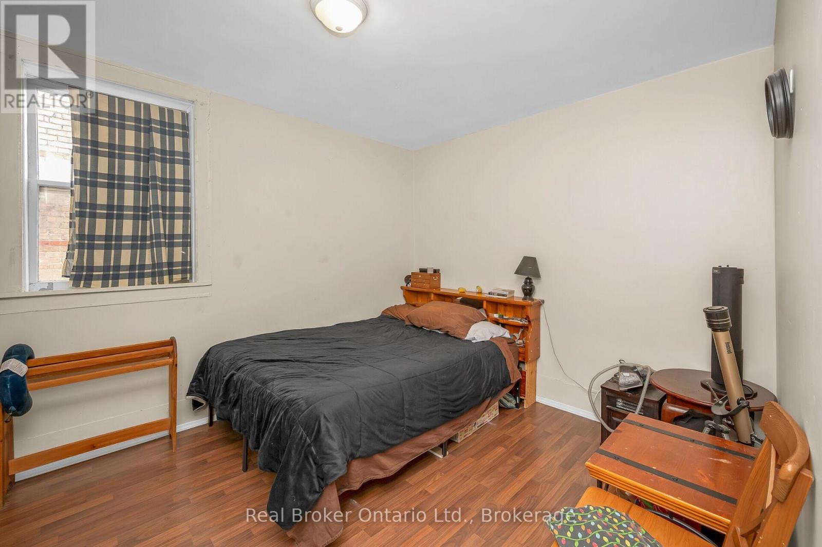 122 King Street, Brant, Ontario  N0E 1A0 - Photo 31 - X12806666