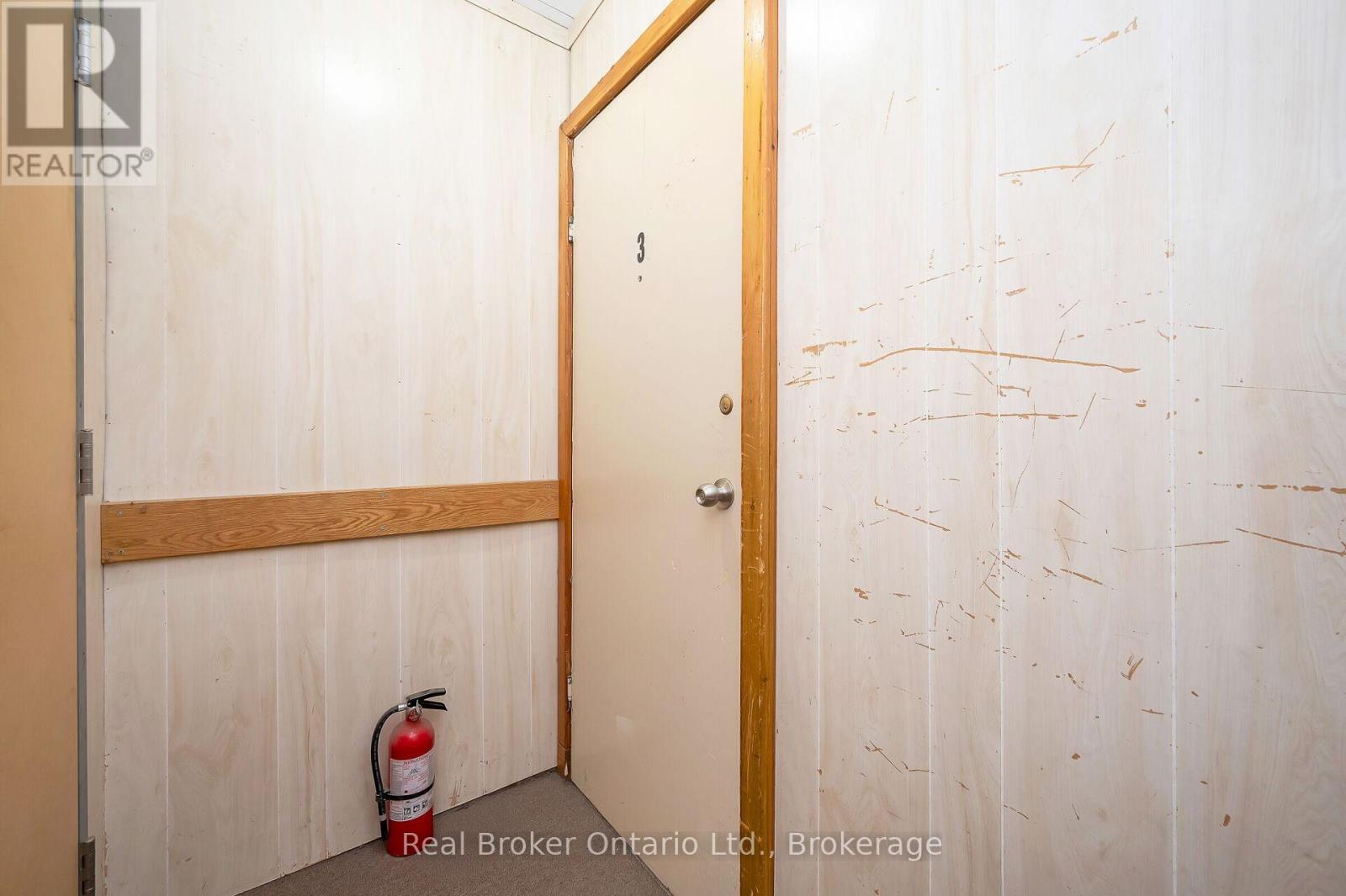 122 King Street, Brant, Ontario  N0E 1A0 - Photo 33 - X12806666