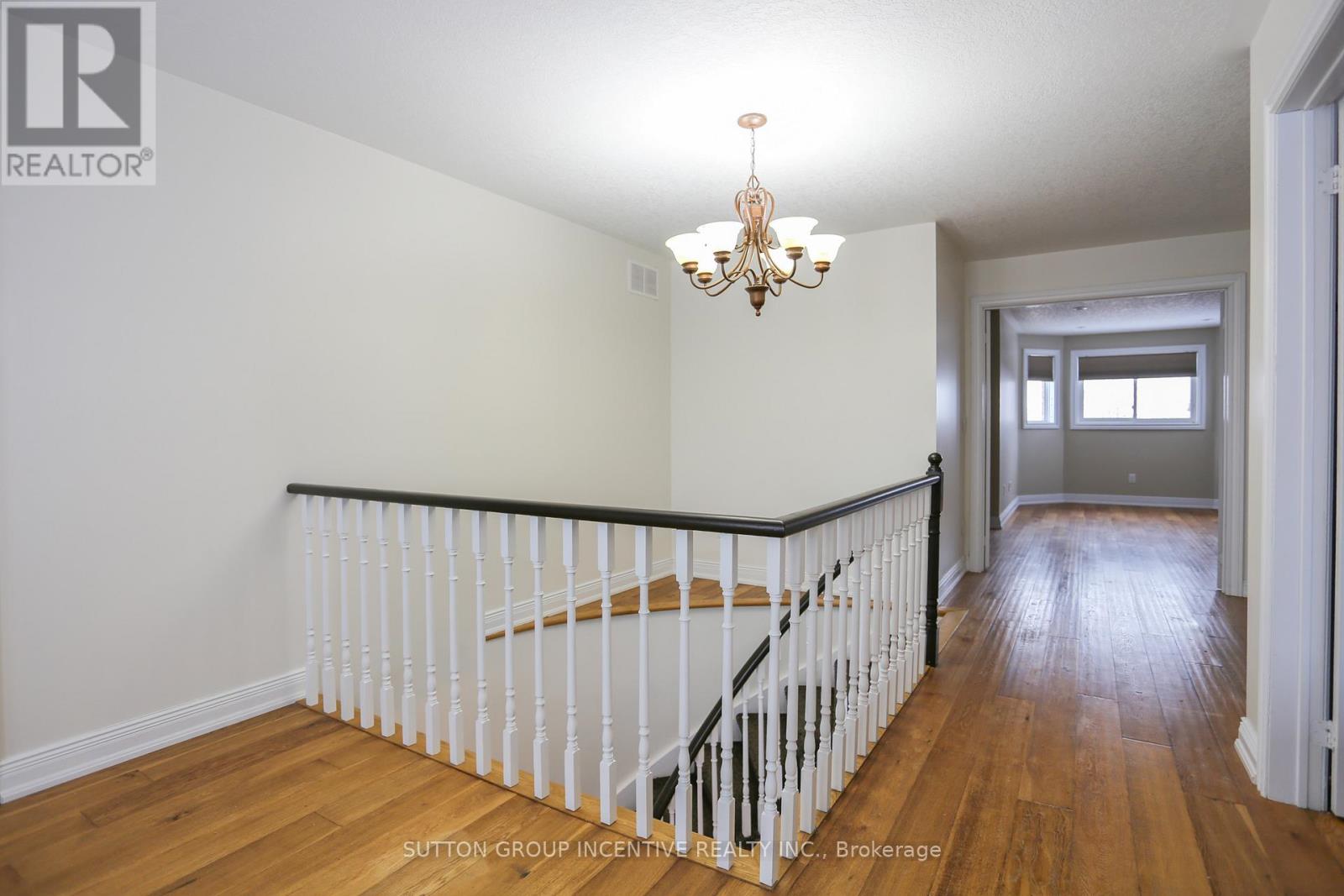 10 Gordon Court, Barrie (West Bayfield), Ontario  L4N 7A4 - Photo 11 - S12806518