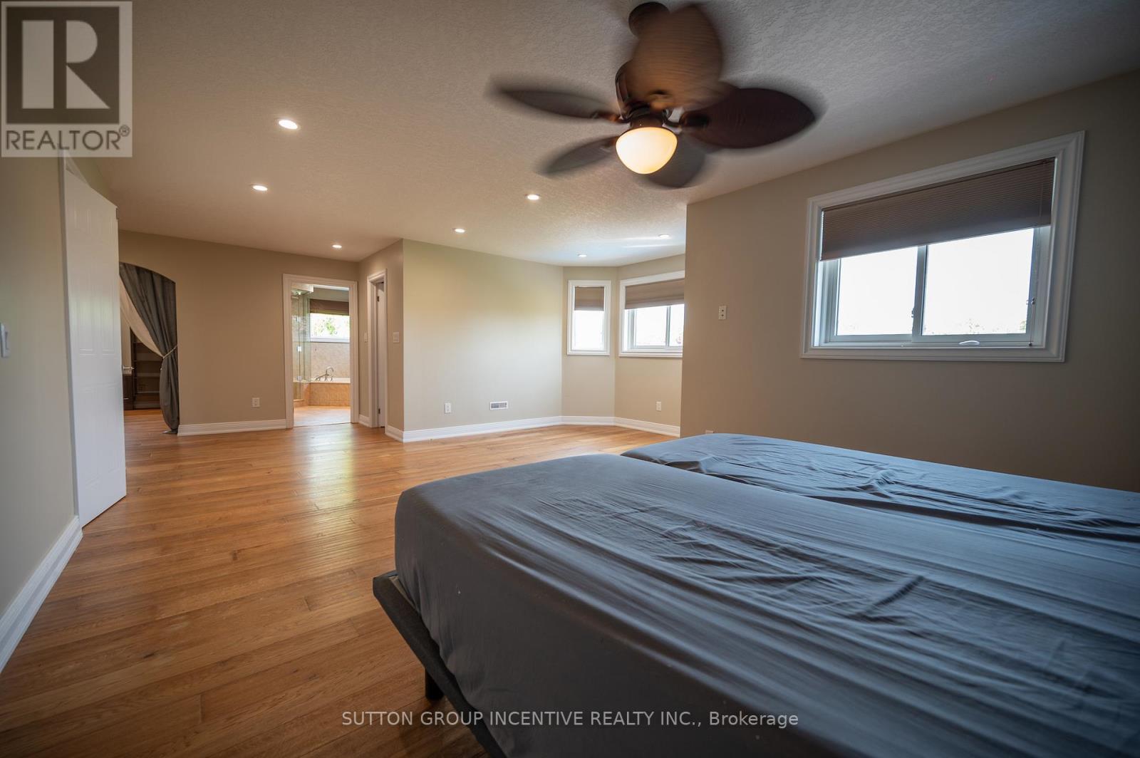 10 Gordon Court, Barrie (West Bayfield), Ontario  L4N 7A4 - Photo 14 - S12806518