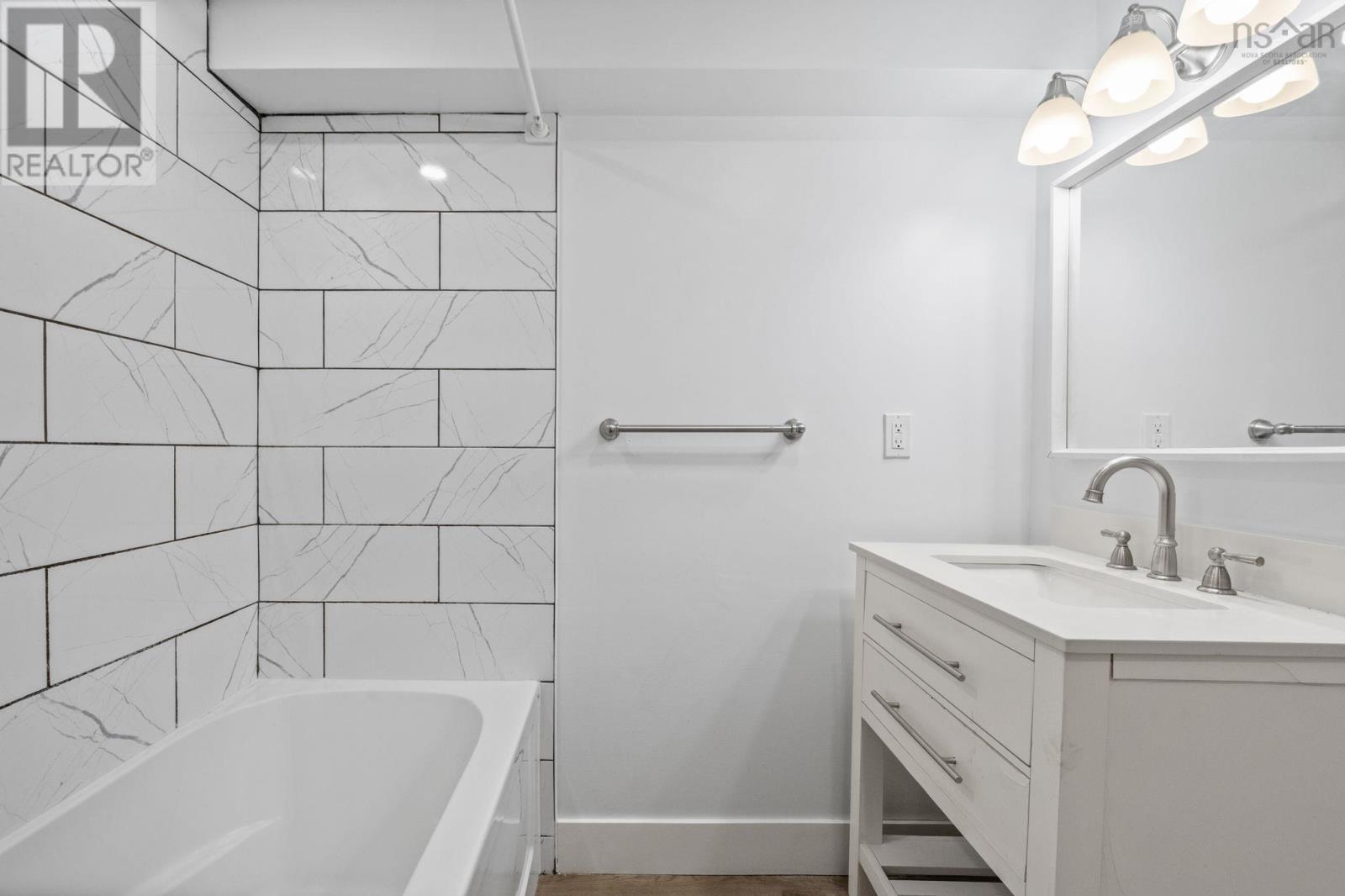 15 Saint Michaels Avenue, Halifax, Nova Scotia  B3P 1M6 - Photo 38 - 202603151