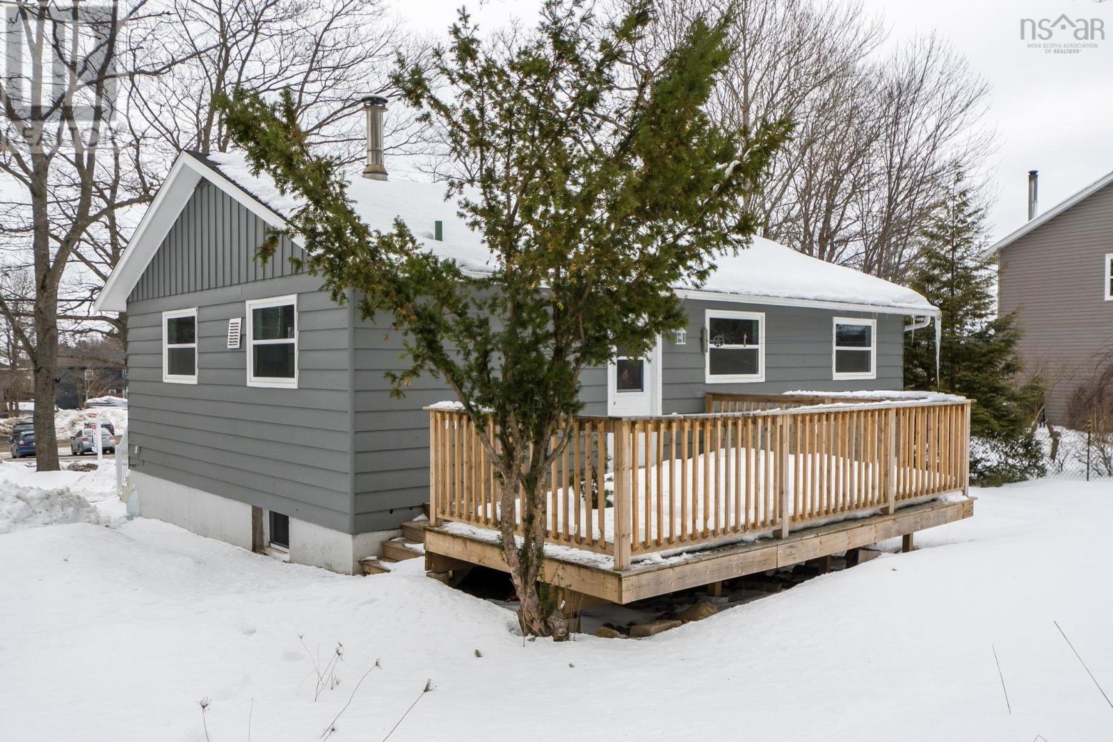 15 Saint Michaels Avenue, Halifax, Nova Scotia  B3P 1M6 - Photo 47 - 202603151