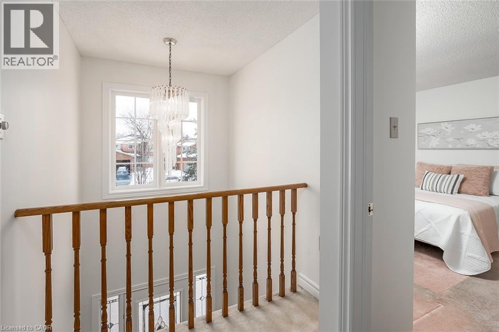 2098 Oakmead Boulevard, Oakville, Ontario  L6H 5C1 - Photo 19 - 40805566