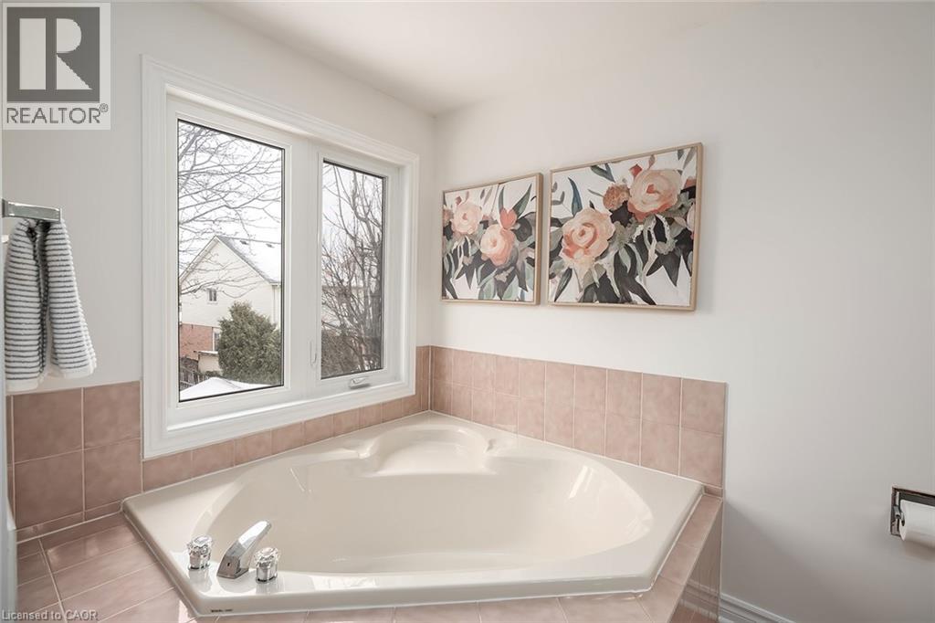 2098 Oakmead Boulevard, Oakville, Ontario  L6H 5C1 - Photo 24 - 40805566