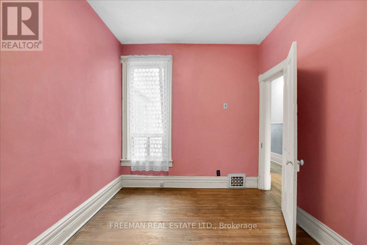 116 Brunswick Avenue, Toronto, Ontario  M5S 2M2 - Photo 17 - C12799680