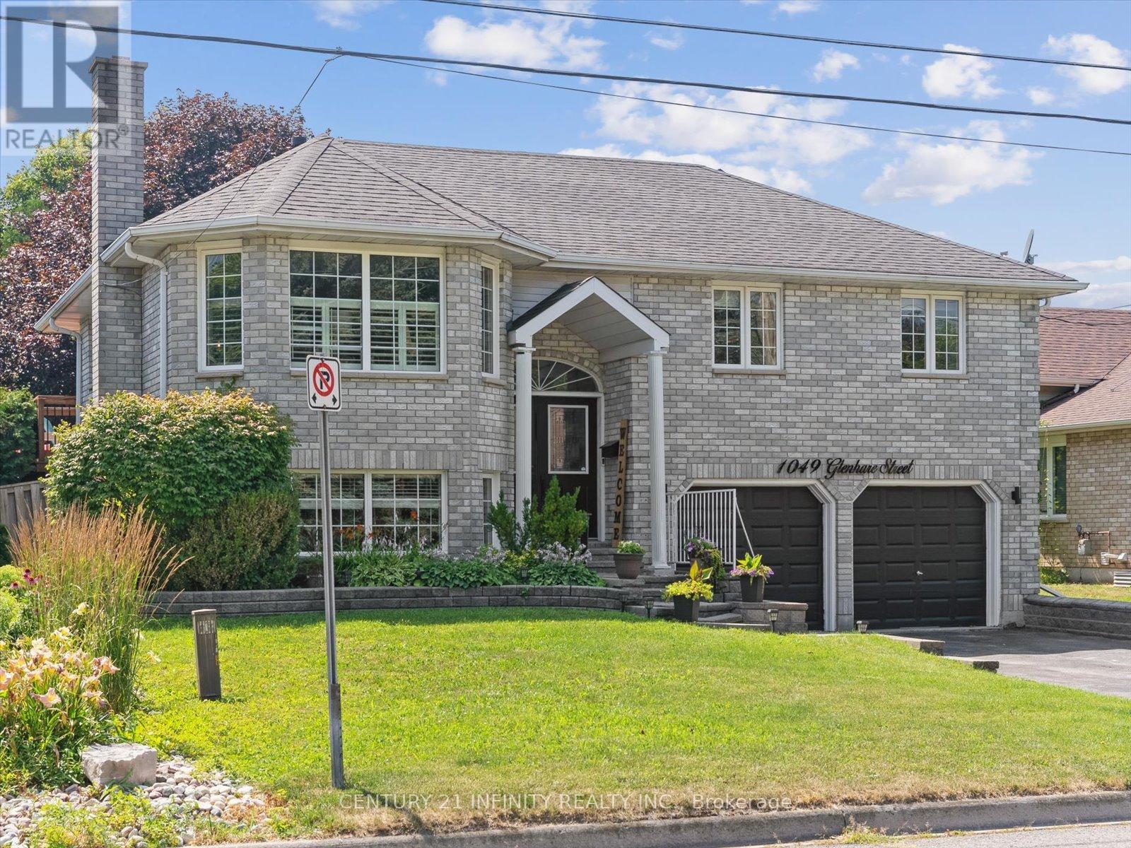 1049 Glenhare Street, Cobourg, Ontario  K9A 5B8 - Photo 2 - X12806634