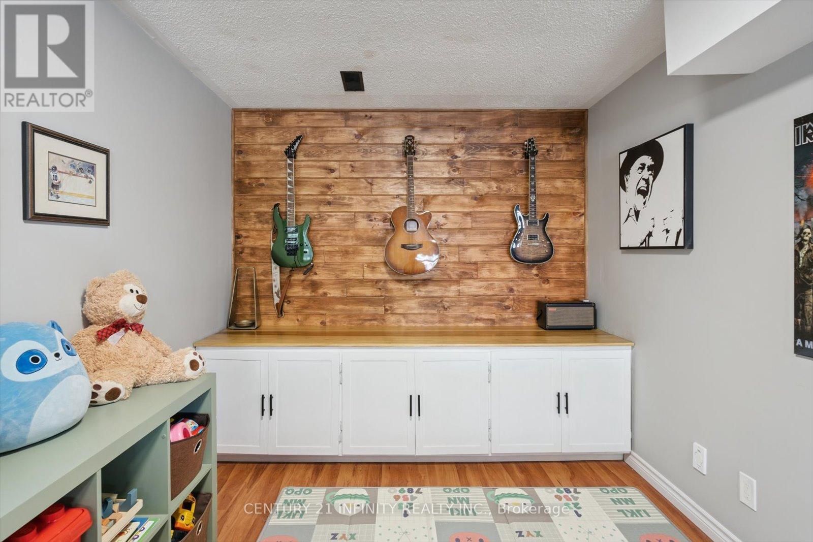 1049 Glenhare Street, Cobourg, Ontario  K9A 5B8 - Photo 34 - X12806634