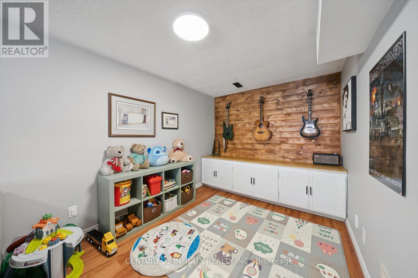 1049 Glenhare Street, Cobourg, Ontario  K9A 5B8 - Photo 35 - X12806634