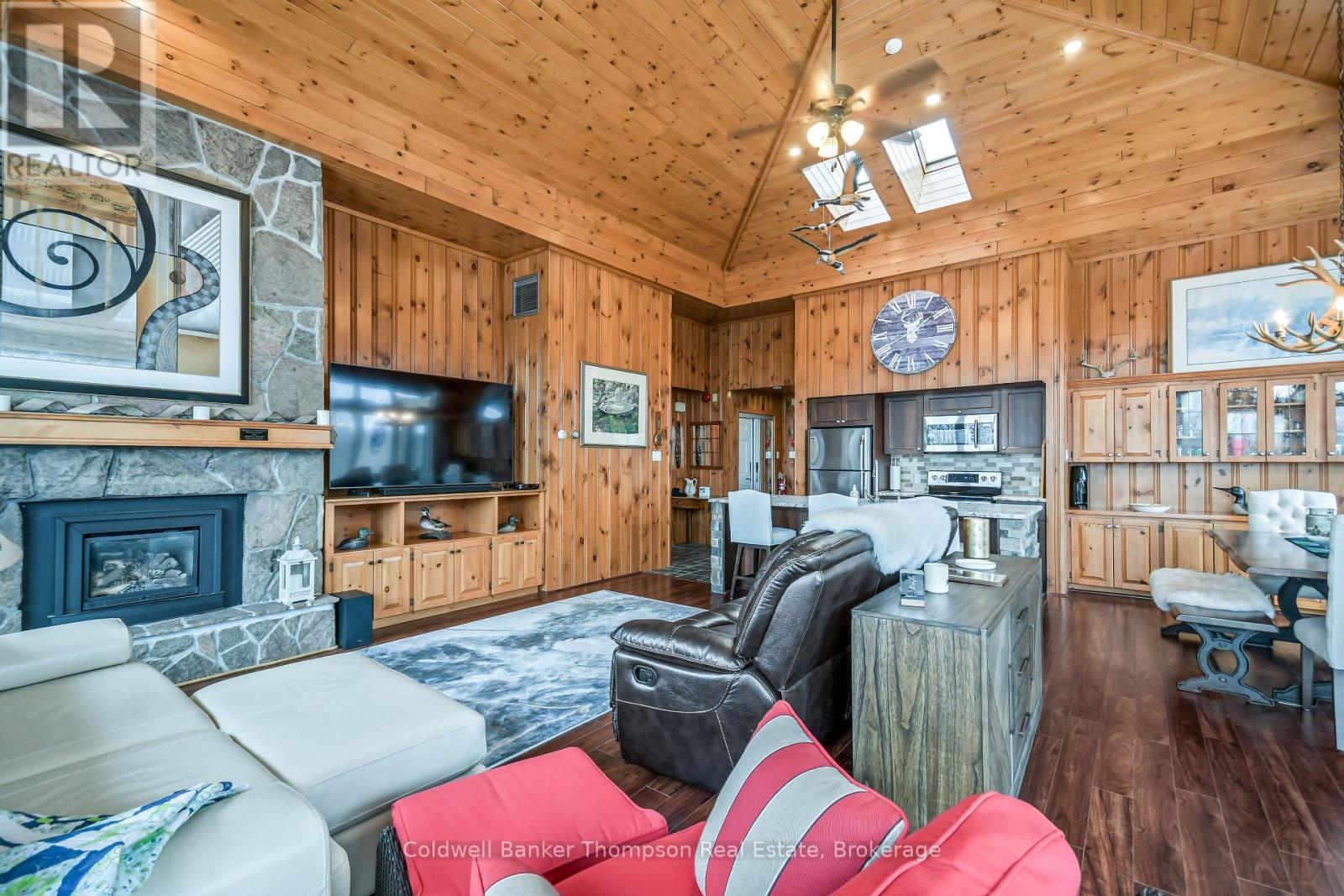 22-301 Oakridge Deerhurst Drive, Huntsville, Ontario  P1H 2E8 - Photo 6 - X12806680