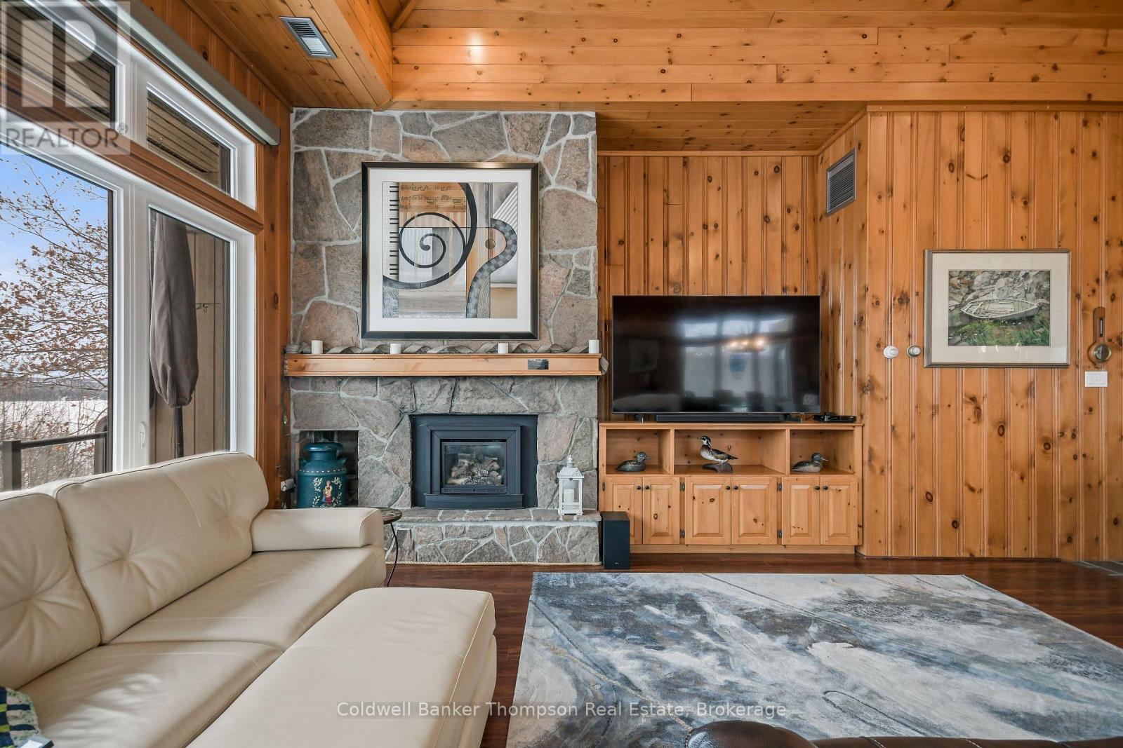 22-301 Oakridge Deerhurst Drive, Huntsville, Ontario  P1H 2E8 - Photo 8 - X12806680